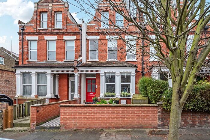 1 Bedroom Flat For Sale In Hillfield Avenue, Crouch End, London, N8