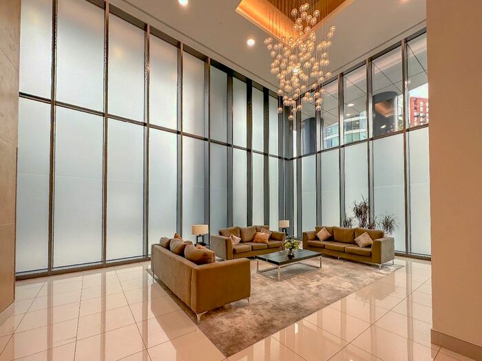 2 Bedroom Flat To Rent In Wandsworth Road, London, SW8