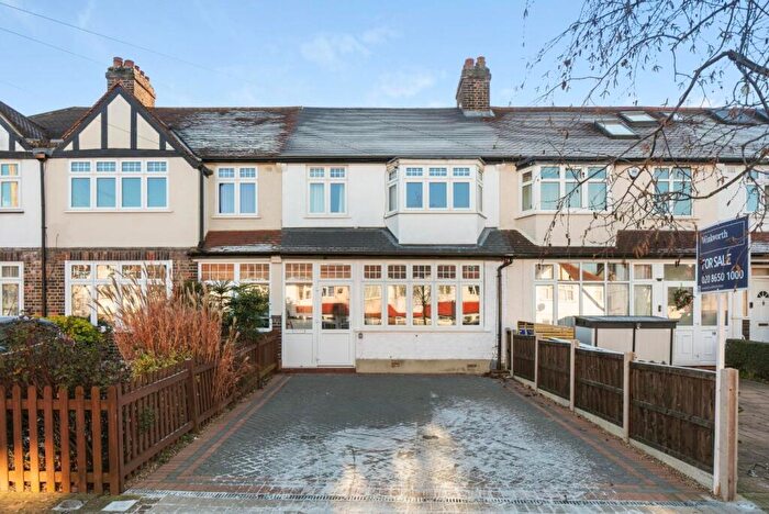 3 Bedroom Terraced House For Sale In Aviemore Way, Beckenham, BR3
