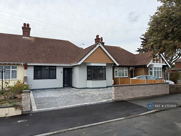 3 Bedroom Semi-Detached House To Rent In Tudor Gardens, Southend-On-Sea, SS3