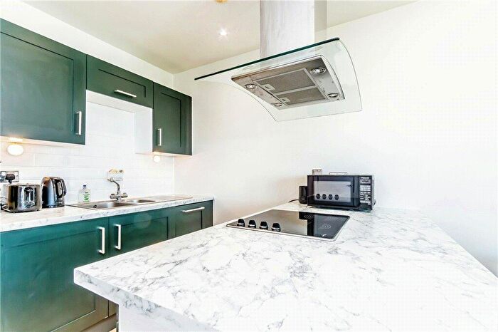 2 Bedroom Flat For Sale In Whitestone Way, Croydon, CR0