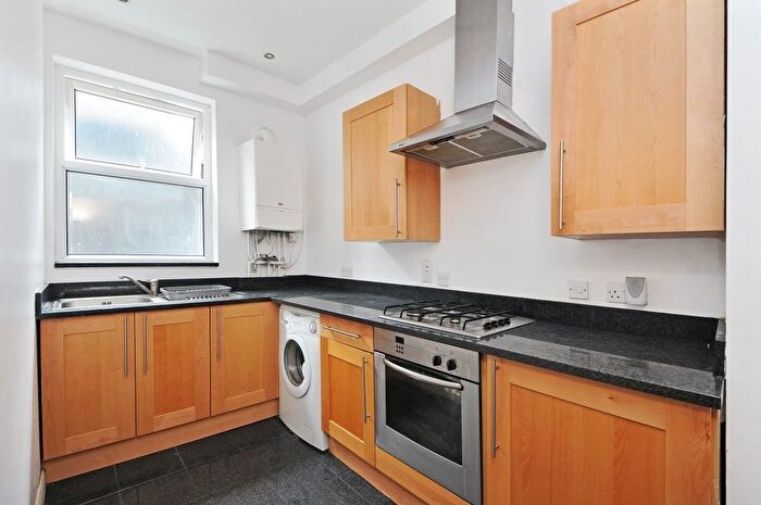 1 Bedroom Flat To Rent In High Street, Beckenham, BR3