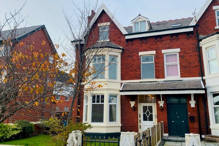 2 Bedroom Apartment To Rent In Osborne Road, Lytham St Annes, FY8