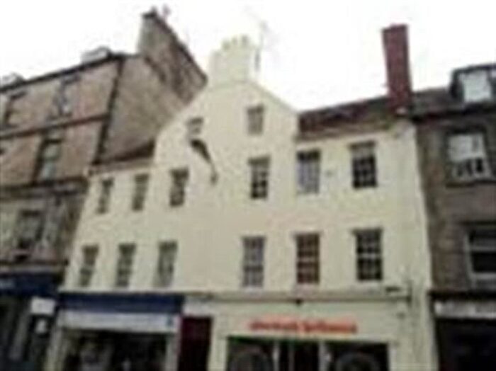 2 Bedroom Flat To Rent In George Street, Perth, PH1