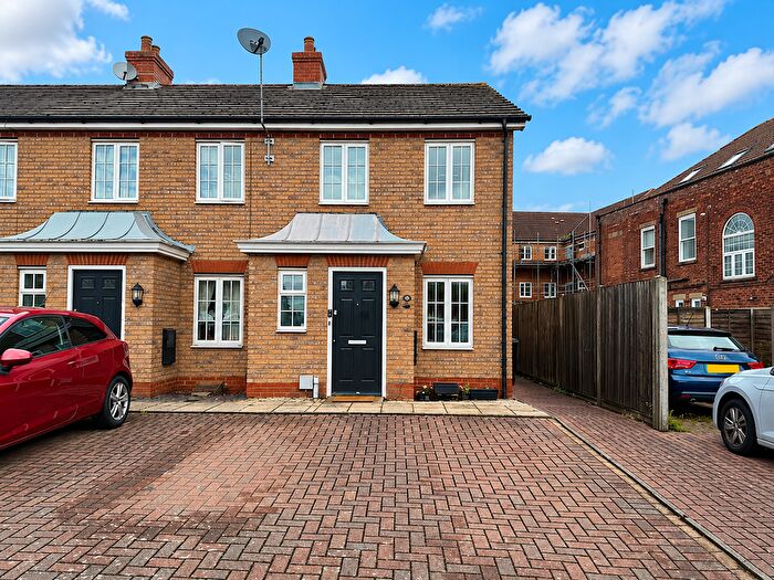 2 Bedroom End Of Terrace House For Sale In Ivel Bury, Biggleswade, SG18