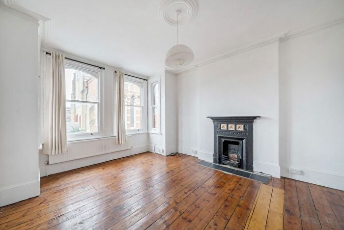 1 Bedroom Flat To Rent In Trent Road, Brixton, London, SW2