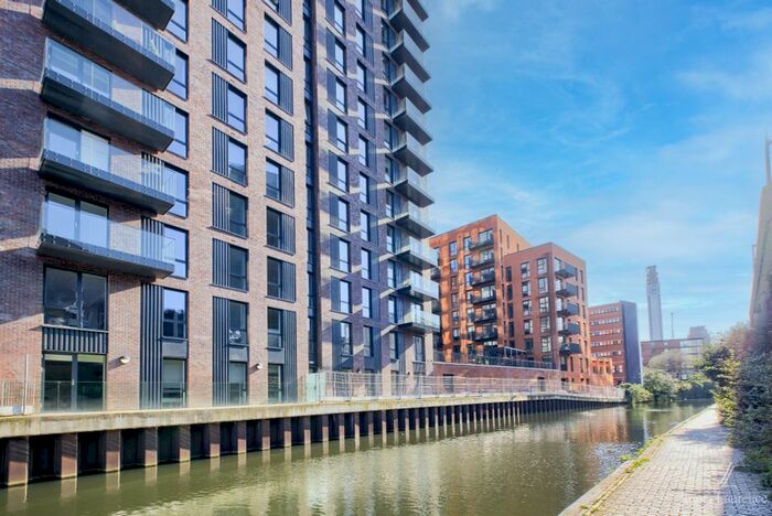 2 Bedroom Flat To Rent In The Regent, Snow Hill Wharf, Shadwell Street, Birmingham, B4