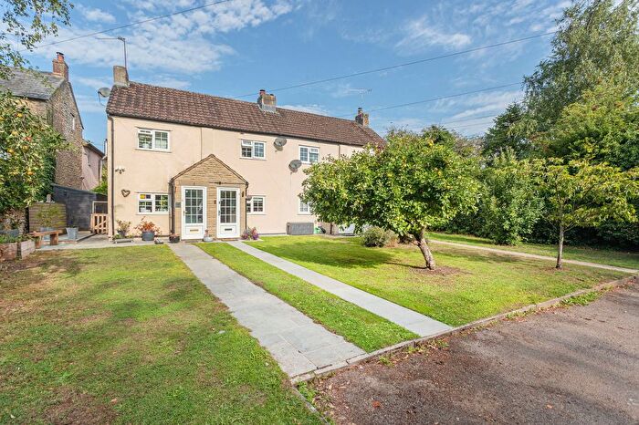 2 Bedroom Cottage For Sale In Home Farm Cottages, Malmesbury, SN16