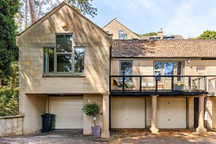 2 Bedroom Apartment To Rent In Lower Hedgemead Road, Bath, BA1