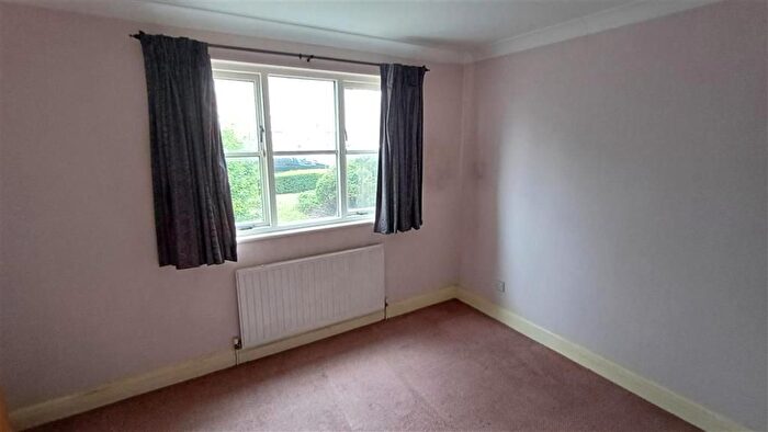 2 Bedroom Flat For Sale In Grange Road, Sutton, SM2
