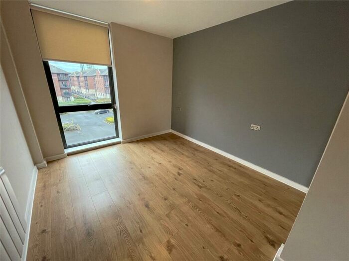 2 Bedroom Property To Rent In Quay Central, Jesse Hartley Way, Liverpool, L3