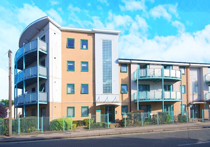 2 Bedroom Semi Detached House For Sale In Imperial Drive, Harrow, HA2