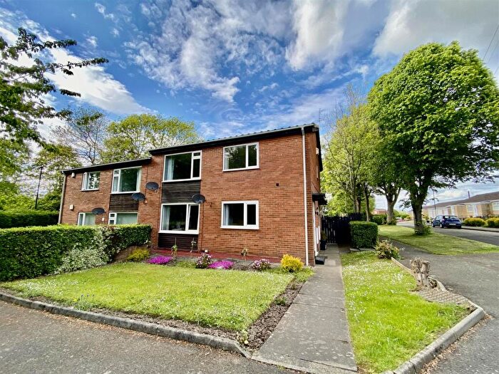 2 Bedroom Flat To Rent In Lotus Close, Newcastle Upon Tyne, NE5