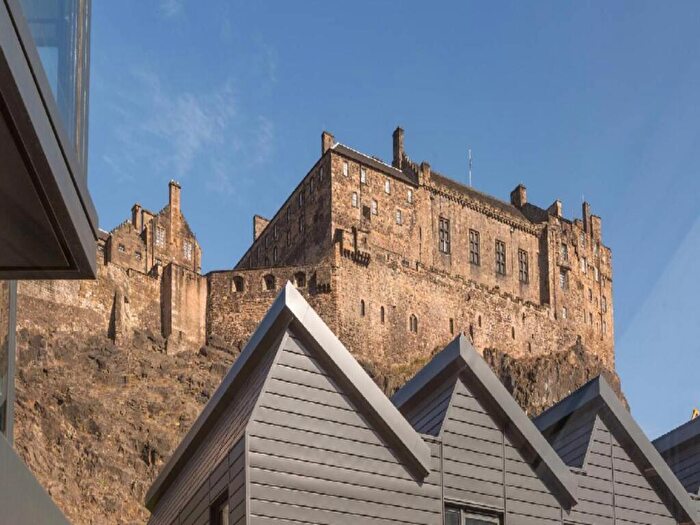 1 Bedroom Flat To Rent In King's Stables Road, Old Town, Edinburgh, EH1