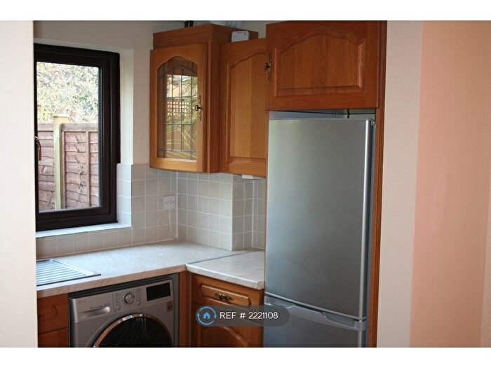 2 Bedroom Semi-Detached House To Rent In Carston Grove, Calcot, Reading, RG31