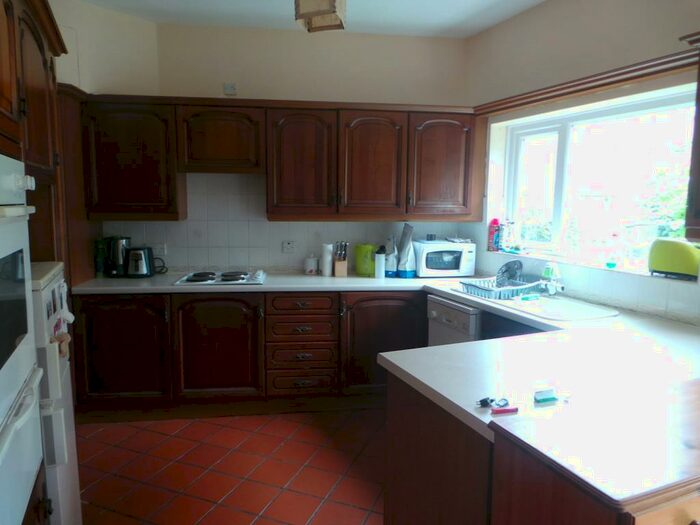 1 Bedroom Apartment To Rent In Baker Street, Reading, RG1