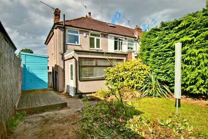 2 Bedroom End Of Terrace House To Rent In Parkside Avenue, Bexleyheath, Kent, DA7