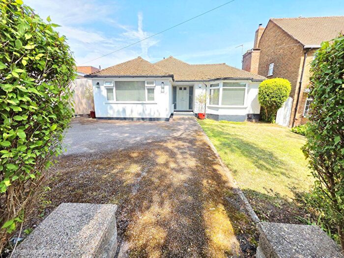 4 Bedroom Detached Bungalow For Sale In Kempson Avenue, Sutton Coldfield, B72