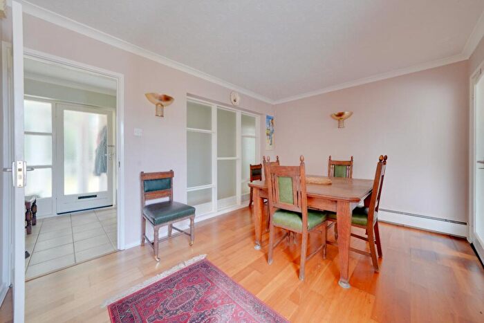 2 Bedroom Detached Bungalow For Sale In Chestnut Close, St. Ives, Cambridgeshire, PE27