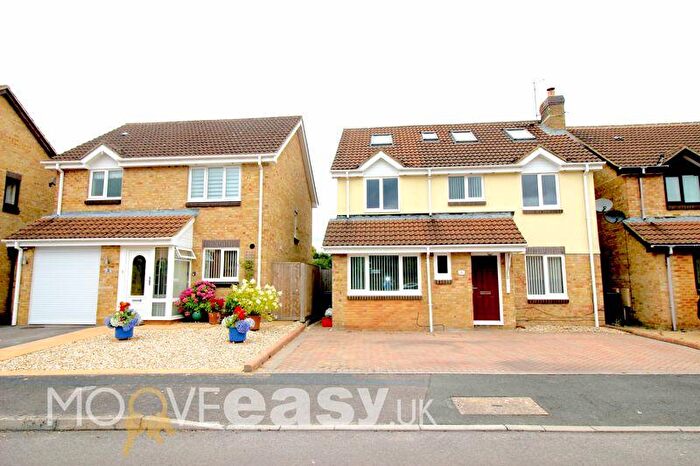 5 Bedroom Detached House To Rent In Bedroom Detached House To Rent, Keycroft Copse, Peatmoor, SN5