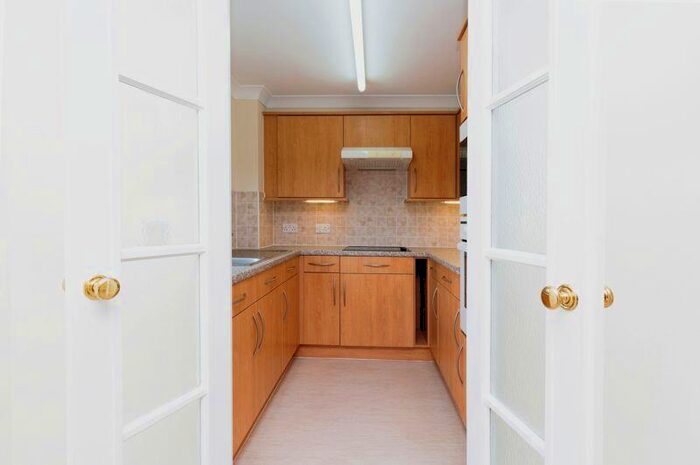 1 Bedroom Flat For Sale In Joules Court, Stone, ST15