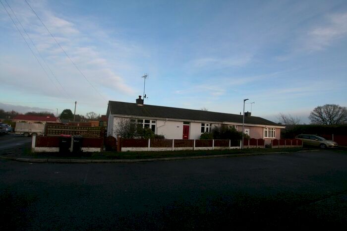 3 Bedroom Semi-Detached House To Rent In Moorland Road, Ellesmere Port, Cheshire., CH66