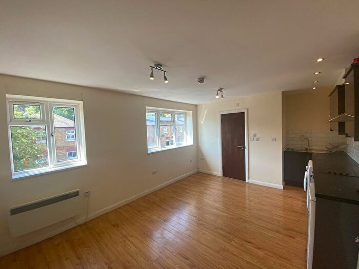 Studio To Rent In Quainton Street, London, NW10