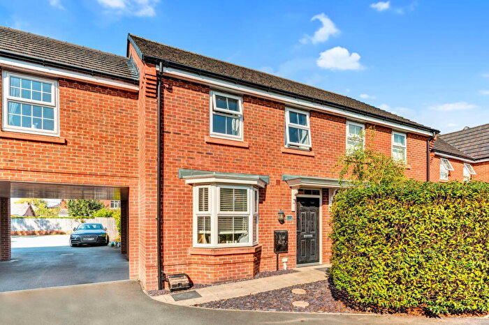 3 Bedroom Semi-Detached House For Sale In Mosses Farm Road, Longridge, Preston, PR3