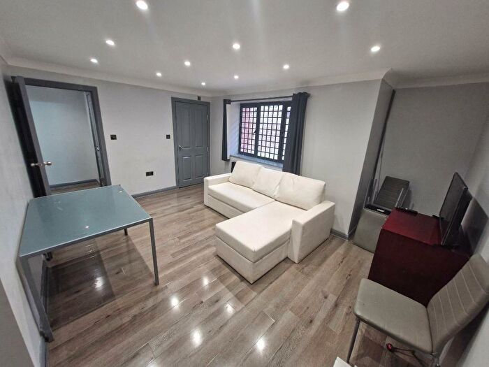 1 Bedroom Flat To Rent In Chequers Lane, Wellingborough, Northants, NN8