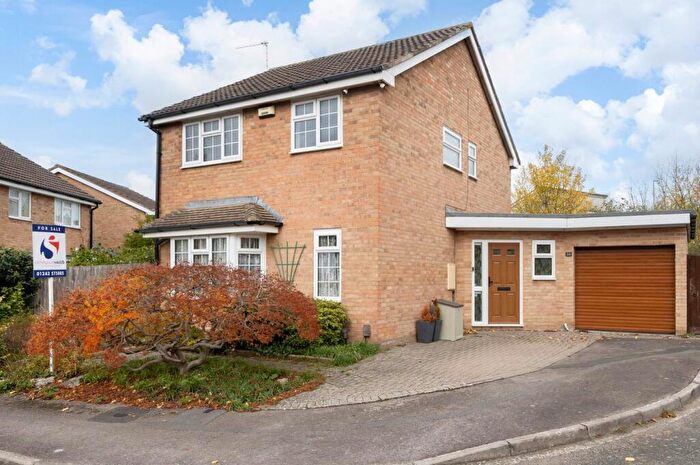 4 Bedroom Detached House For Sale In Darwin Close, Cheltenham, GL51