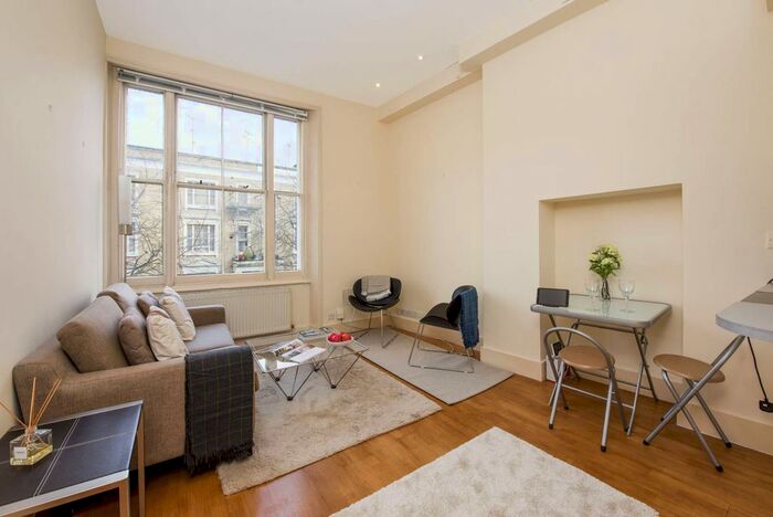 1 Bedroom Flat To Rent In Eardley Crescent, Earls Court, London, SW5