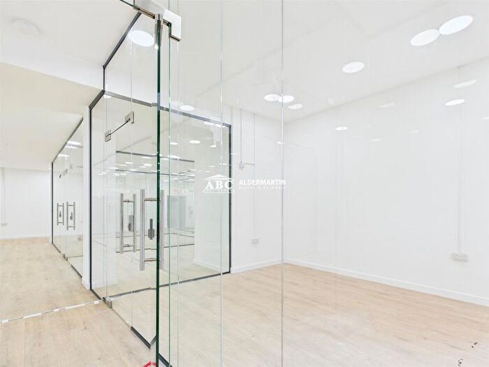 Office To Rent In High Street, Edgware, HA8