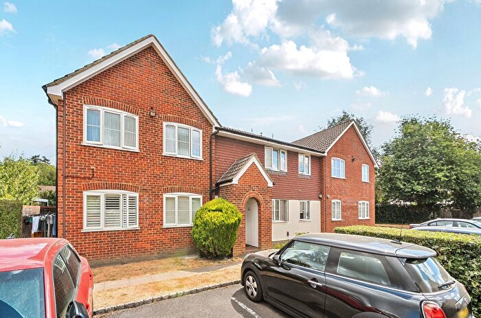 1 Bedroom Flat For Sale In Swan Way, Church Crookham, Fleet, GU51