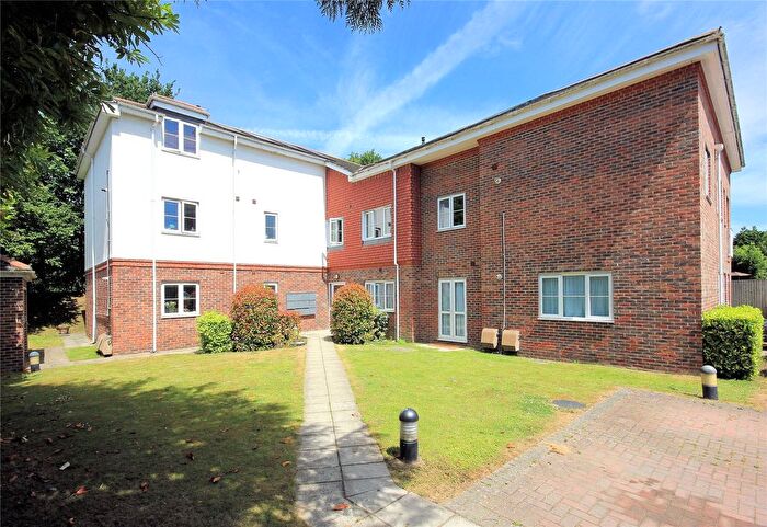 2 Bedroom Flat For Sale In Woking, GU21