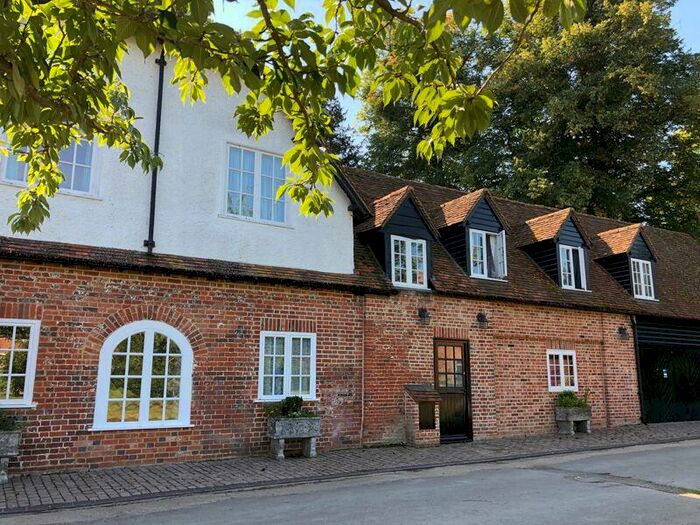 2 Bedroom Semi-Detached House To Rent In Little Marlow - Village Location, SL7