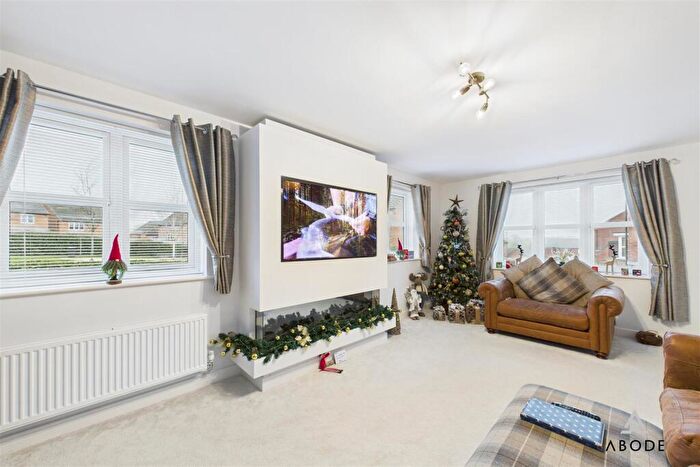 4 Bedroom Detached House For Sale In Bishop Lane, Off Henhurst Hill, DE13