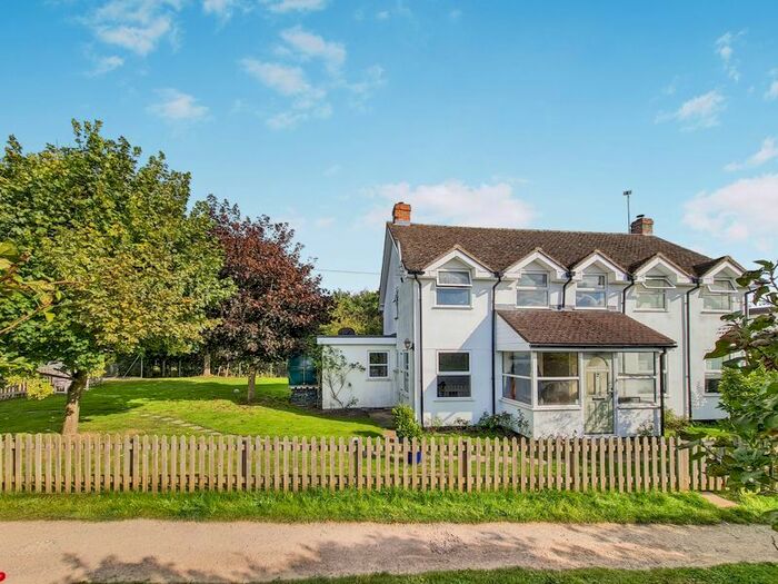 4 Bedroom Detached House For Sale In Green Lane, Chieveley, Newbury RG20