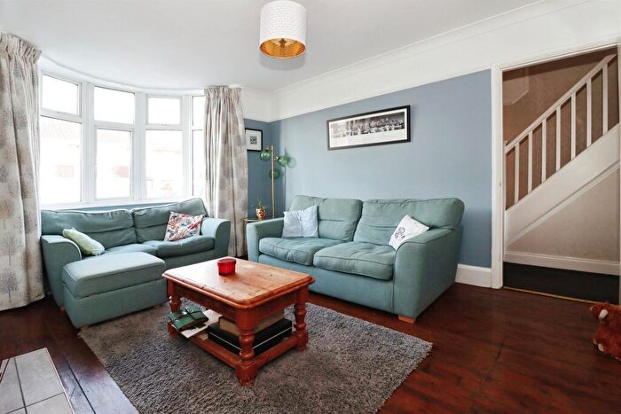 3 Bedroom End Of Terrace House For Sale In Meadowsweet Avenue, Filton, Bristol, BS34