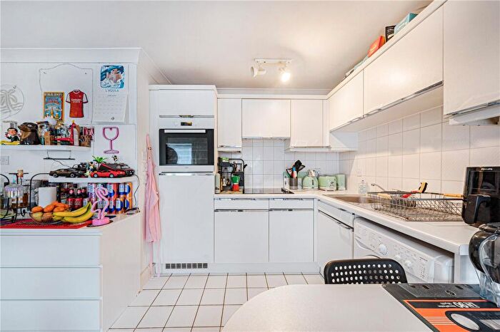 1 Bedroom Apartment For Sale In King & Queen Wharf, Rotherhithe Street, London, SE16 - Photo 5