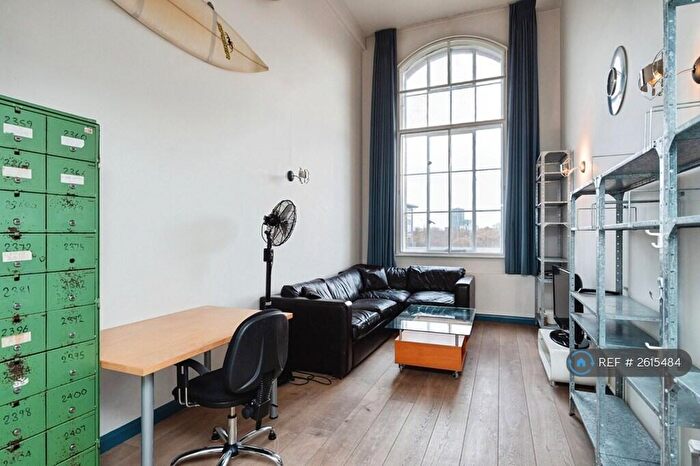 1 Bedroom Flat To Rent In Bow Quarter, London, E3