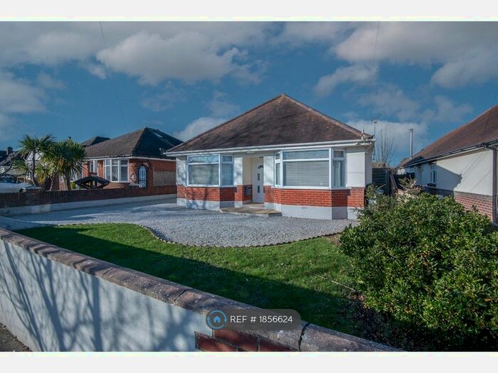 3 Bedroom Bungalow To Rent In Leydene Ave, Bournemouth, BH8