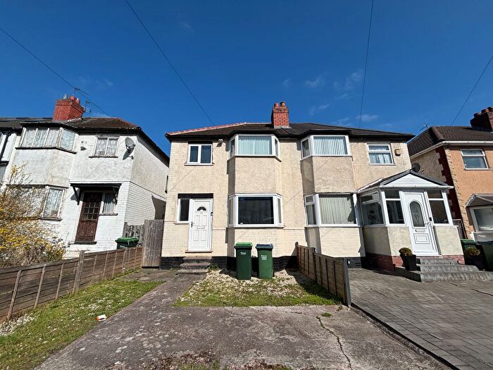 3 Bedroom Property To Rent In Dudley Road East, Oldbury, B69
