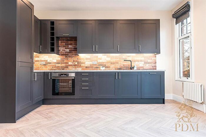 2 Bedroom Apartment To Rent In Mapperley Park Drive, Nottingham, NG3