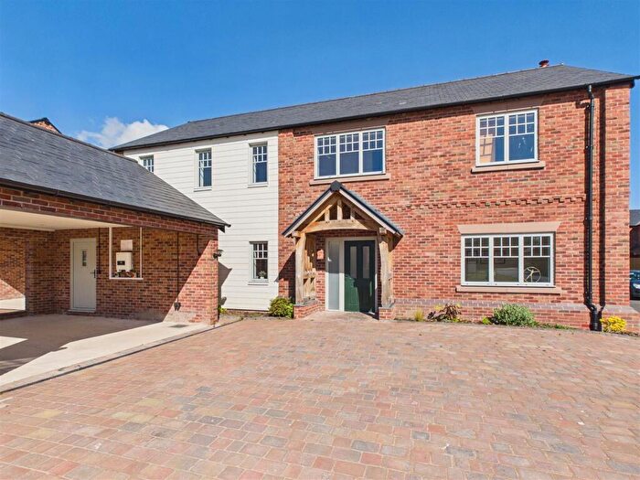 5 Bedroom Detached House For Sale In Belgrave Garden Mews, Pulford, Chester, CH4