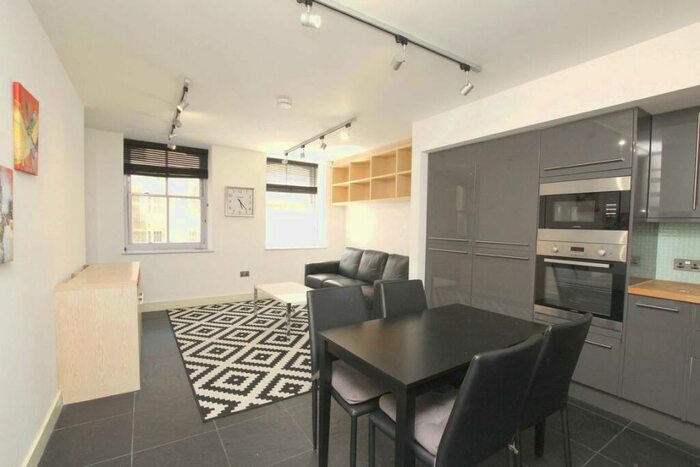 2 Bedroom Flat To Rent In Vine Hill, Hatton Garden, EC1R