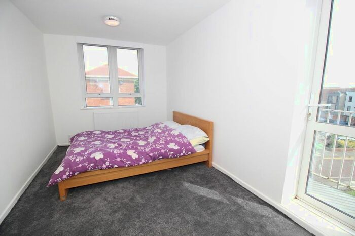 2 Bedroom Maisonette To Rent In Napier Street, Shieldfield, Newcastle Upon Tyne, NE2