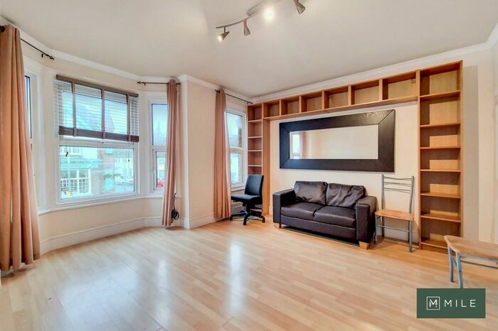 1 Bedroom Flat To Rent In Colindale Avenue, London, NW9