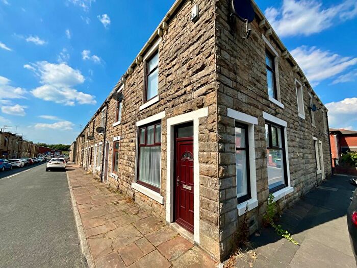 2 Bedroom End Of Terrace House To Rent In Cross Street, Oswaldtwistle, BB5