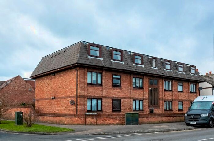 1 Bedroom Flat To Rent In Wolsey Road, Sunbury-On-Thames, TW16