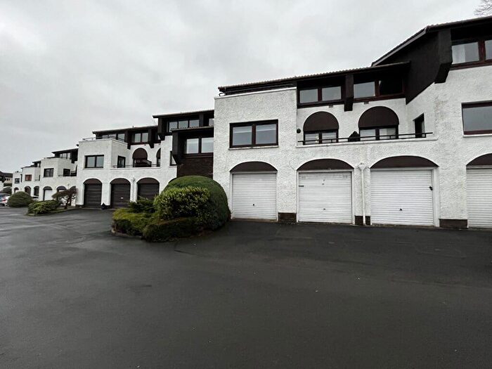 2 Bedroom Apartment To Rent In Springfield Gdns Largs, KA30